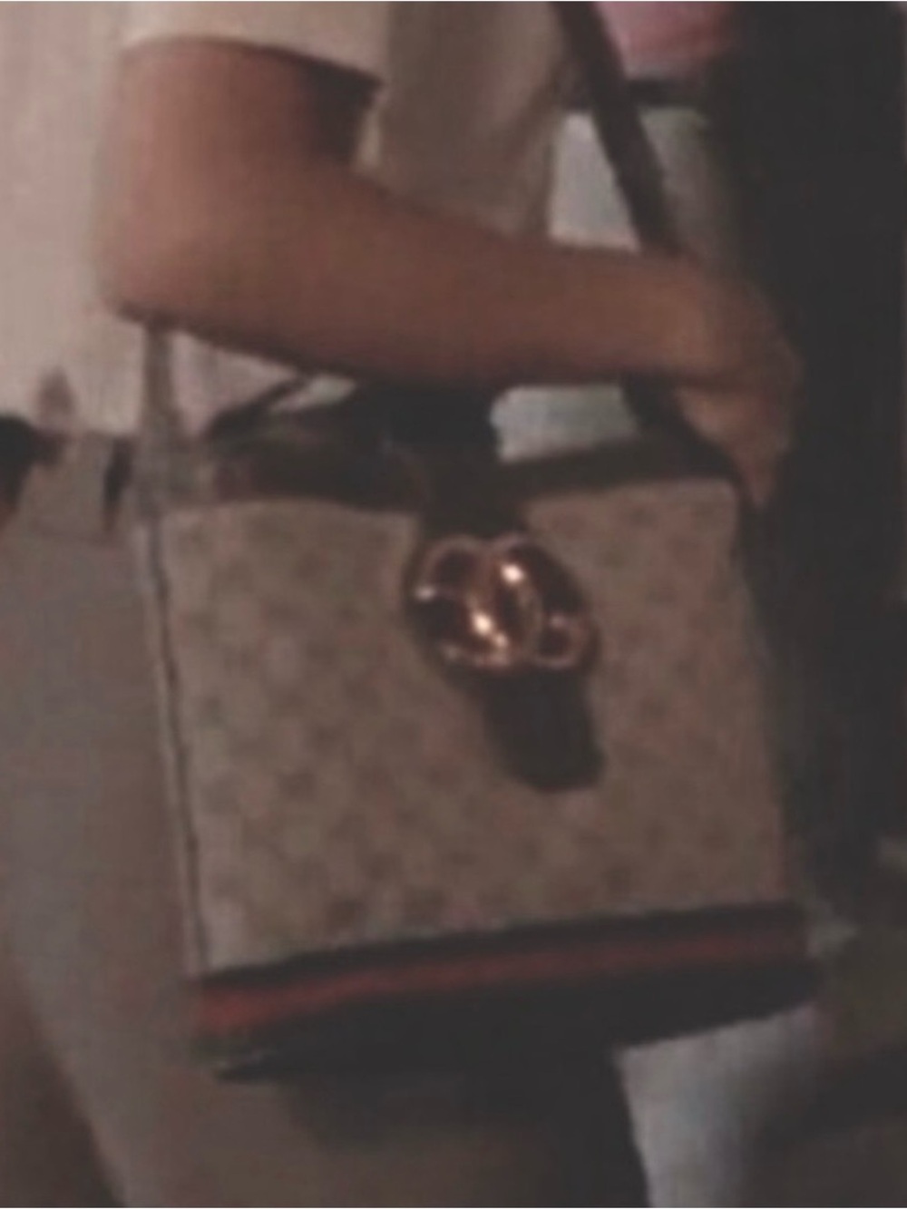 Gucci Brown GG Canvas Shoulder Bag with Green and Red Web Stripe - Picture 12 of 13